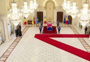 Sicriul domnitorului Grigore Alexandru Ghyka a fost depus la Opera Naţională Bucureşti